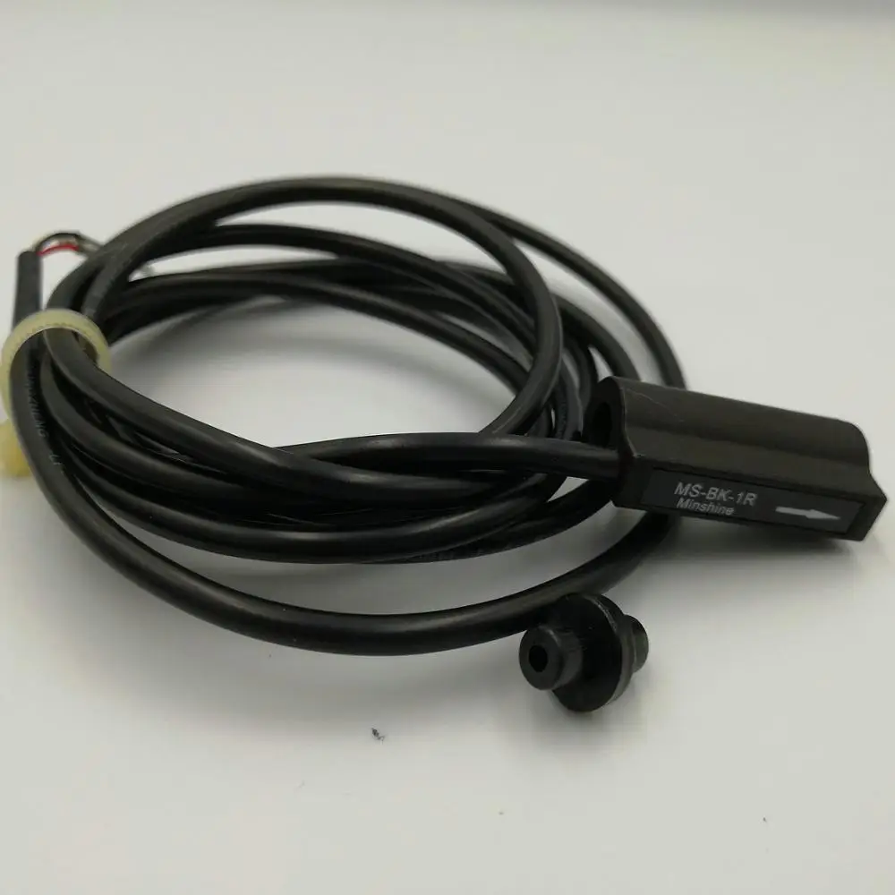 Датчик сигнала торможения и отключения питания 1F/1R для электрического