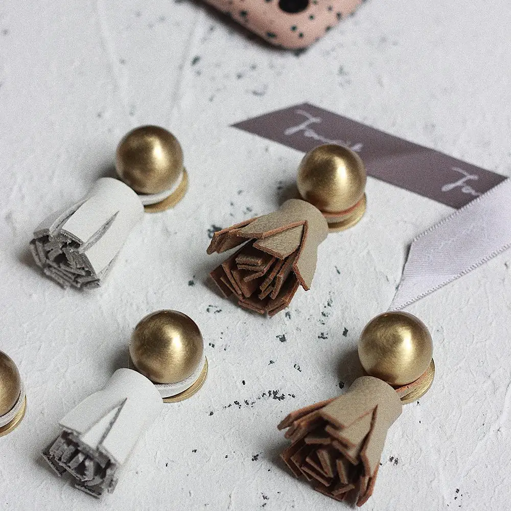 1 шт. кожаная кисточка и латунная шариковая ручка в скандинавском стиле