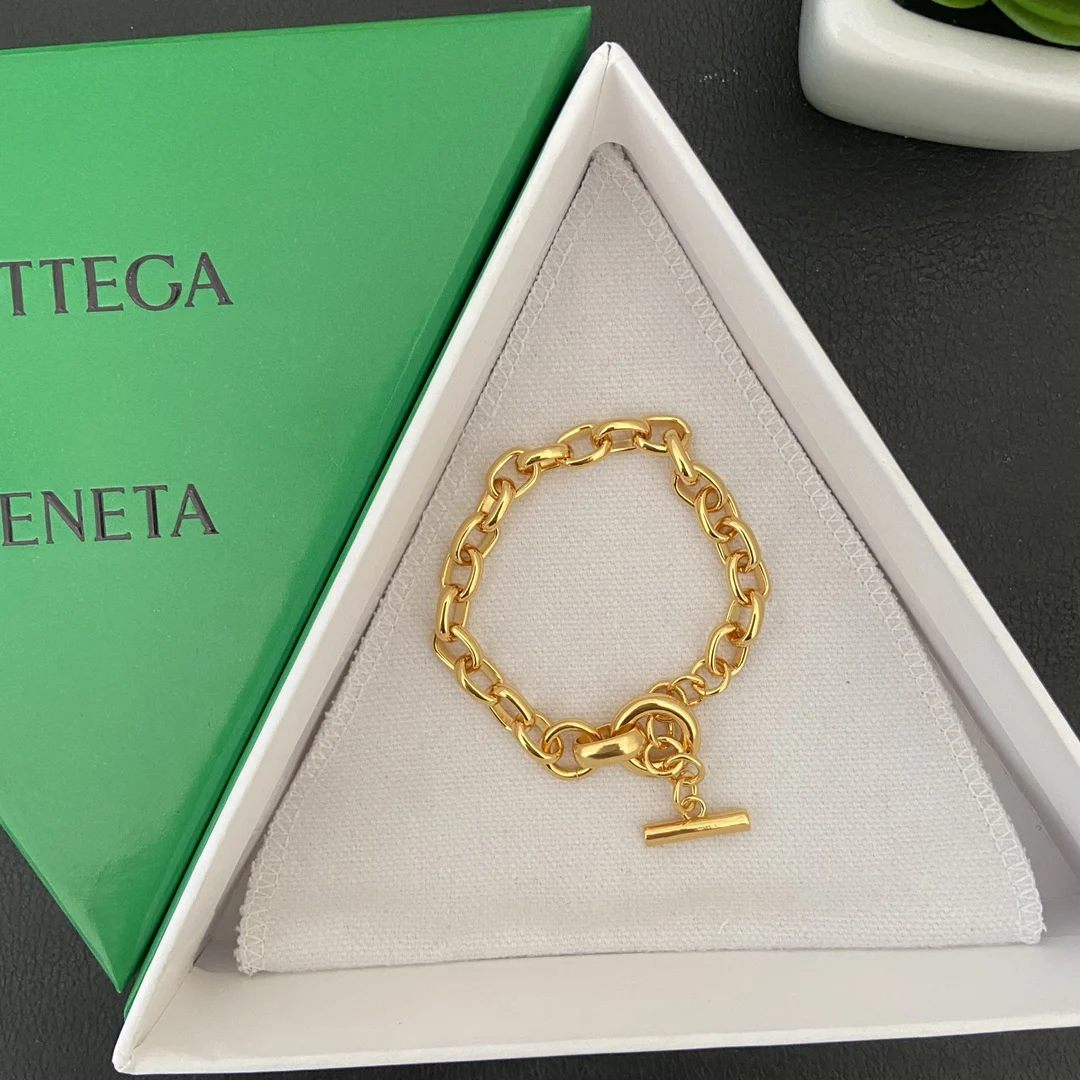 

Trendy gold fashion street personality bracelet