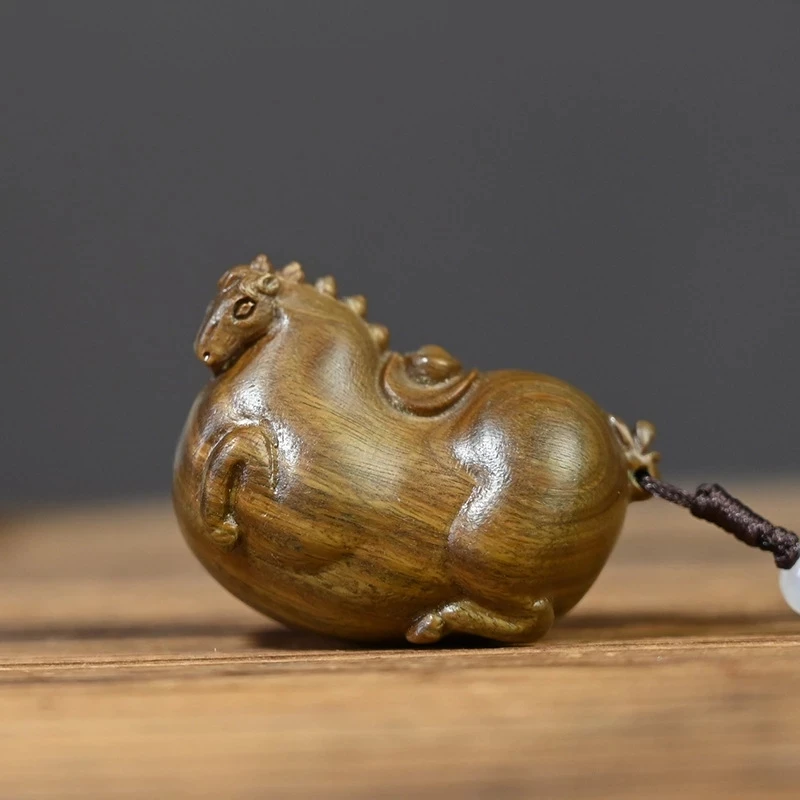 

Деревянные поделки в форме лошади, маленькие статуи животных, домашний декор, декоративные украшения для гостиной, спальни, офиса, настольн...