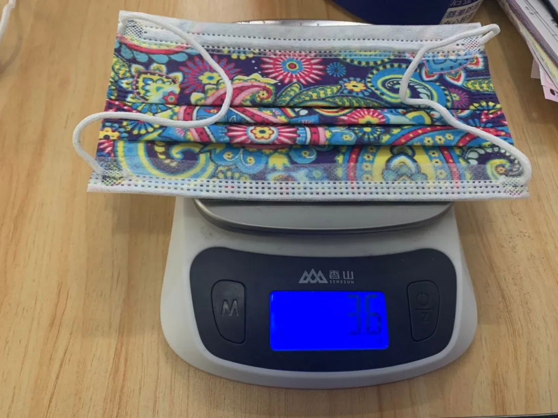 

Adult Disposable Anti-Pollution Protective Fabric Dirt 3 layer Mask 50 Pack Non Woven Meltblown Cloth Masks Elastic Ear Loop