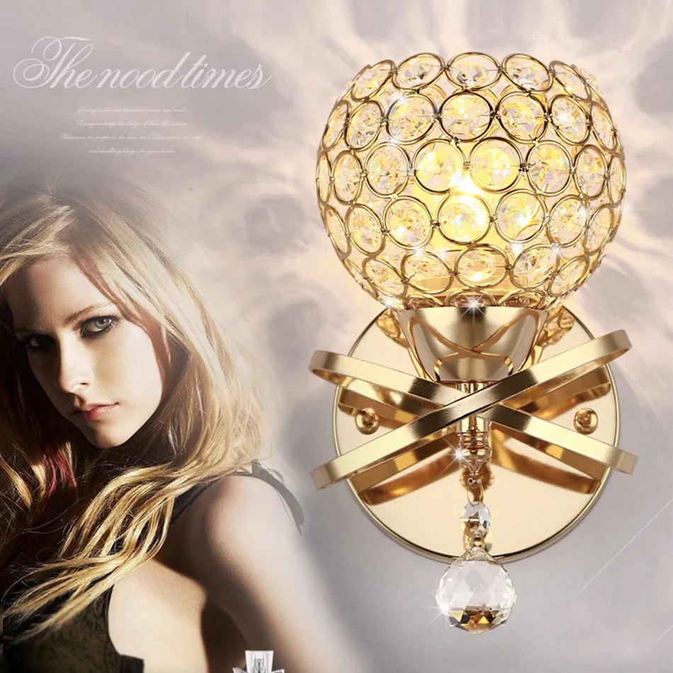 

Простой и креативный настенный светильник для спальни, прикроватный светильник, хрустальный светильник, настенное бра с кристаллами, золот...