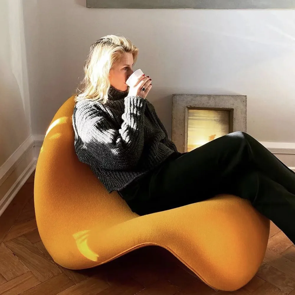 

Дизайнерское кресло Wuli в скандинавском стиле для отдыха, кресло для отдыха в стиле пост-модерн с красным языком, современная модель для дома...