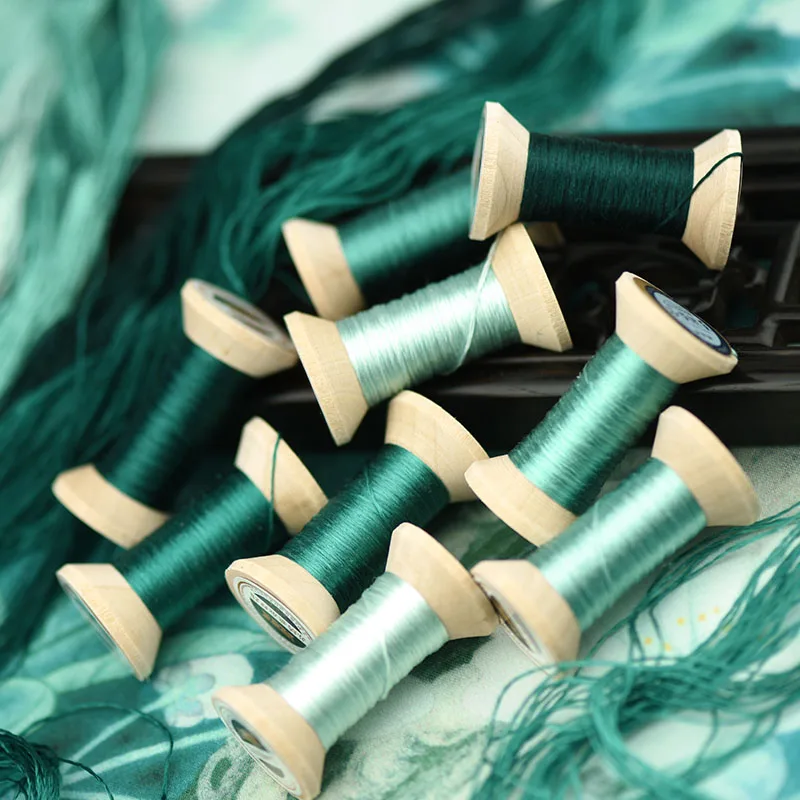 20 метровая версия Вышивальная нить Сучжоу шпуля с шелковой нитью Зеленая