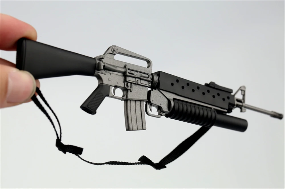 Модель пистолета-пулемета M16 M16A1 масштаб 1/6 пластиковое оружие игрушки для