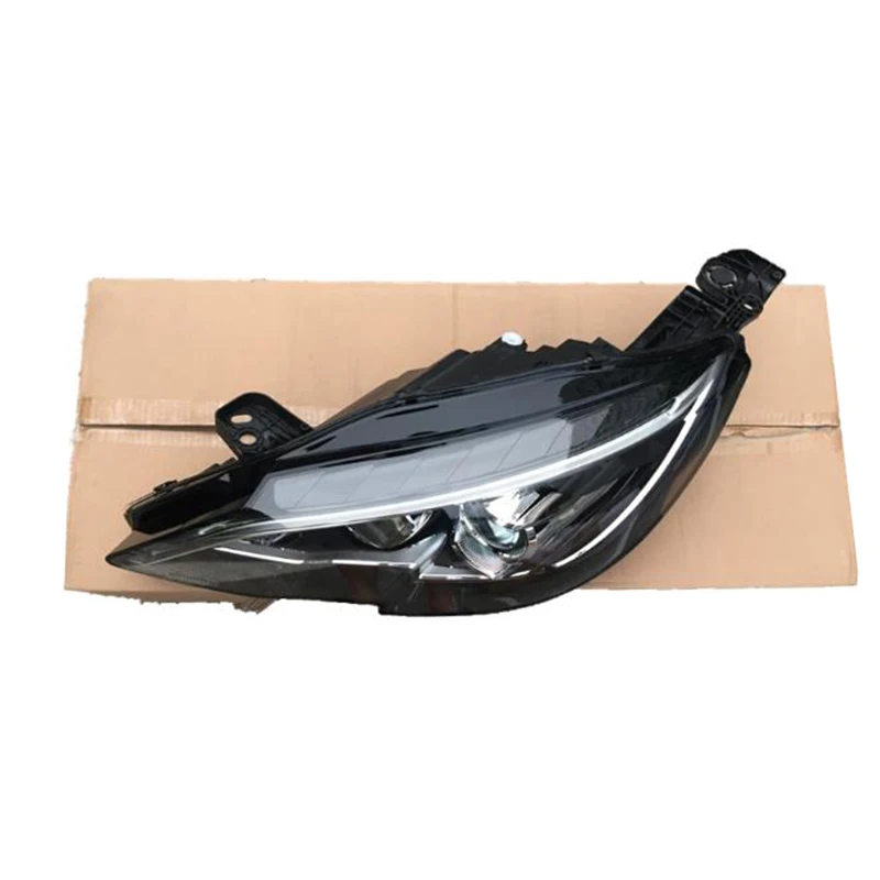 

Baificar Brand New Headlights Head Light Lamp Assembly For 2018 Peugeot 308