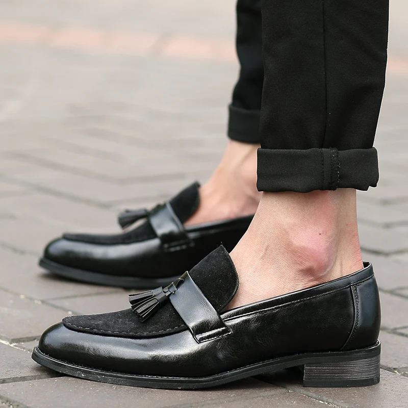 Бренд Сезон весна-осень Мужские туфли с кисточками из замши высокого качества