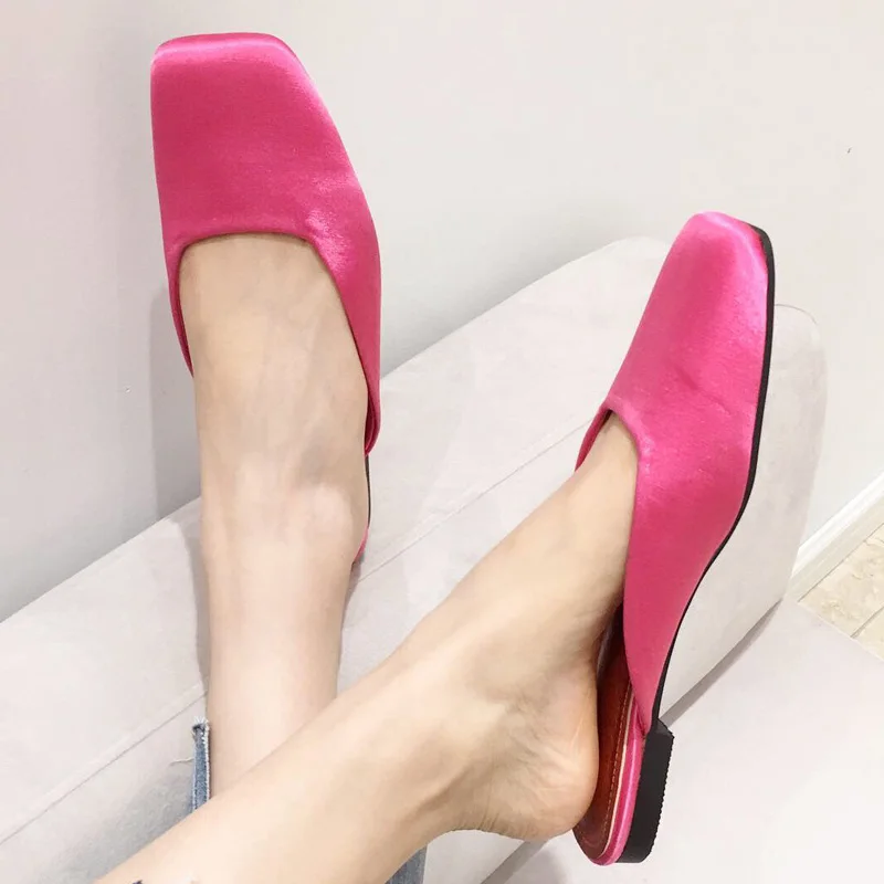 Женские шлепанцы на низком каблуке уличные без задника повседневные