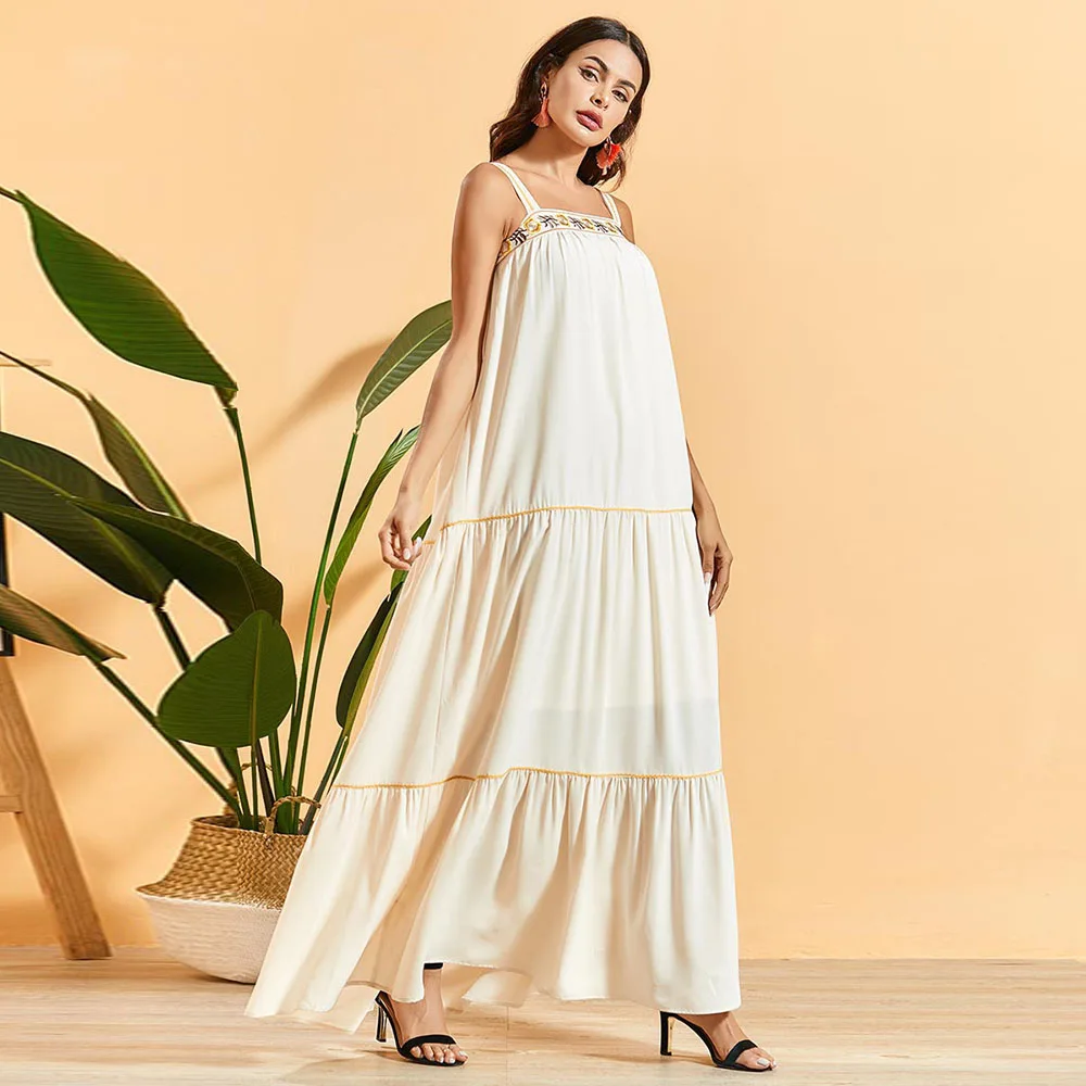 Siskakia белое длинное платье без рукавов на тонких бретельках свободное