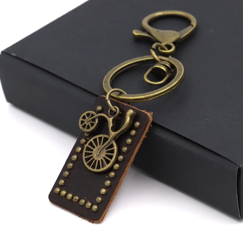 Vintage Jewelry Keychain Leather Square Ancient Bronze Pendant Key Chain Ring Hanging Accessories