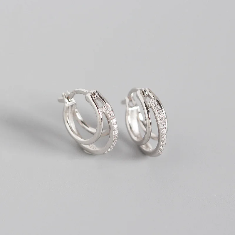 

Fengxiaoling 2020 New 925 Sterling Silver Geometric Three Circle Zircon Earrings For Women Small Hoop Earrings Ins Ear Jewelry