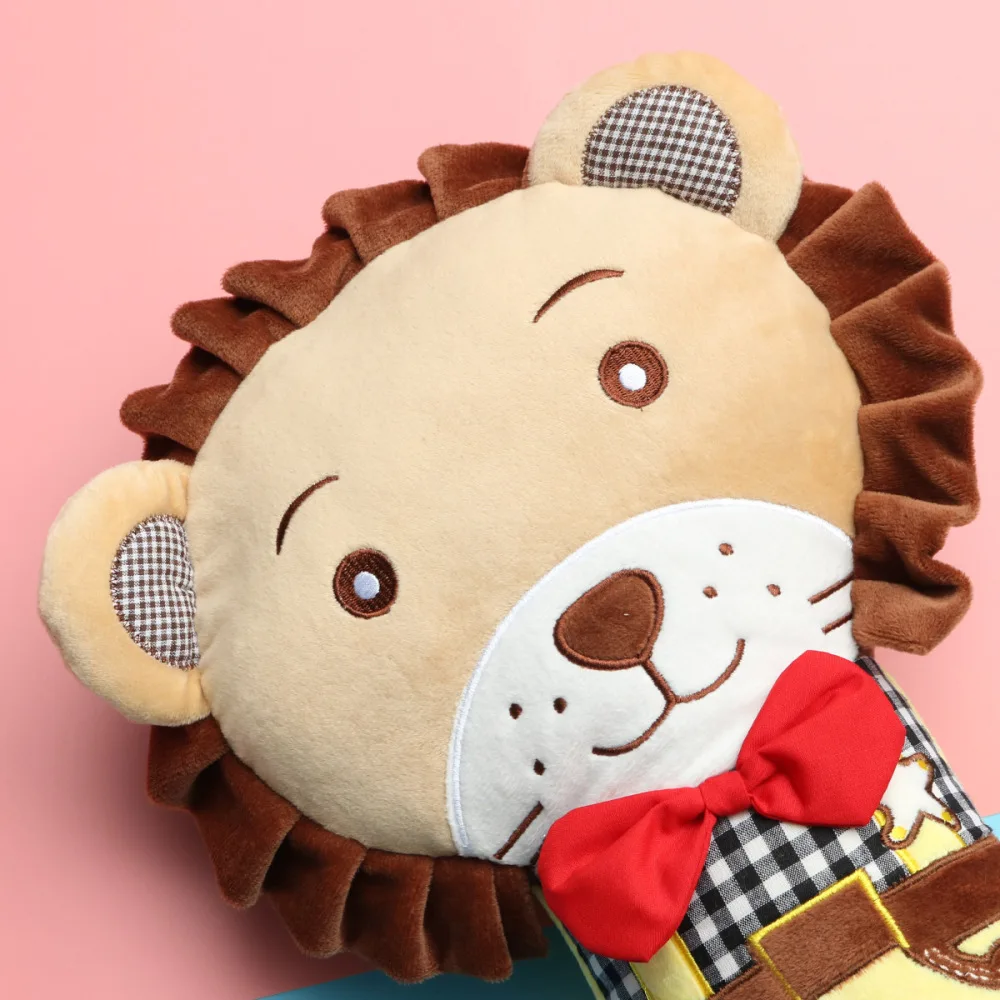 

Pocket Little Cartoon Lion Child Car Seat Cover Shoulder Pillow Doll Plush