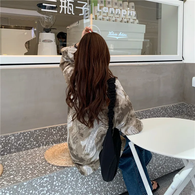 

Vintage Ink Painting Printing Long Sleeve Blouses Female Casual Loose V-neck Shirts 2019 Autumn New Women's Clothing Fashion