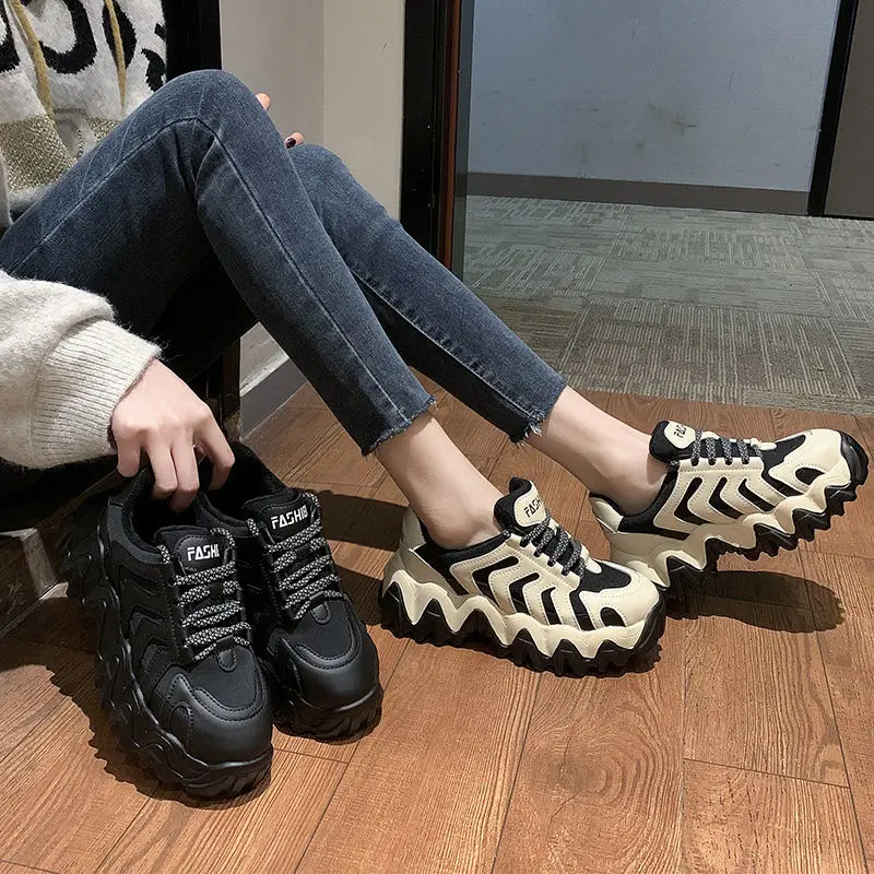 

Fashion Women Sneakers Comfortable Breathable Trend Fashion Ladies Platform All-match Lace-Up Running Shoes Women vulcanized