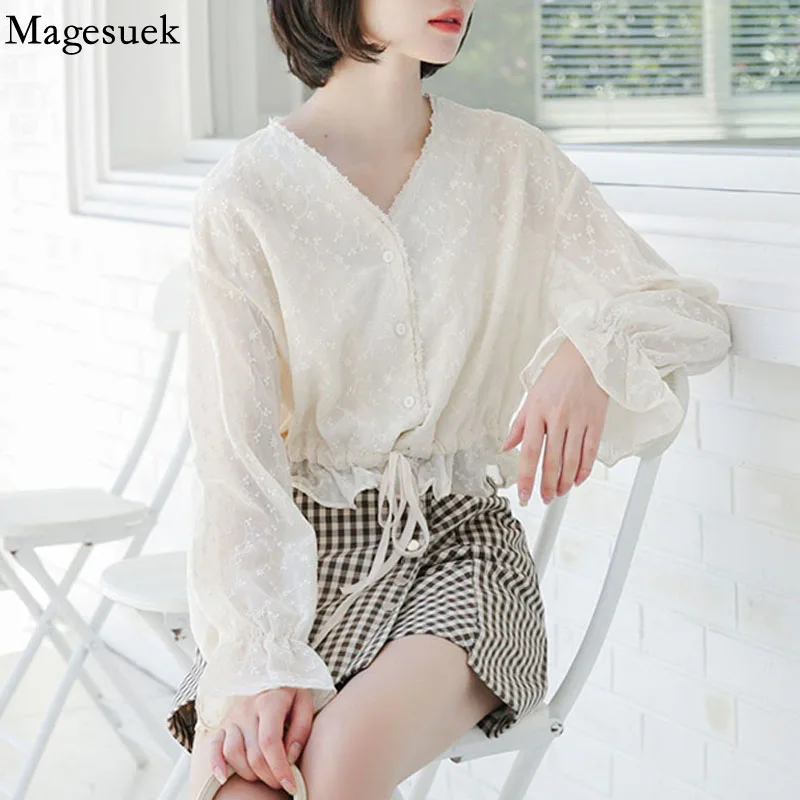 

Autumn Long Sleeve V Neck Casual Shirts Korean Embroidered Flowers Lace Blouse Women New Lace Up Slim White Sunscreen Tops 15706