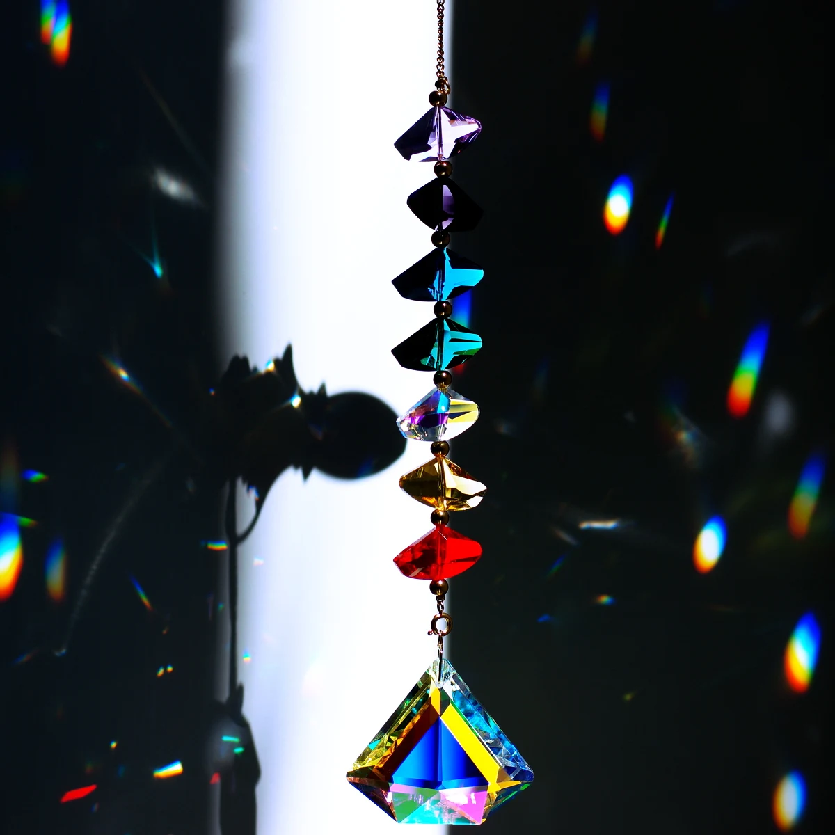 

GOLDENHAITAI Crystal Diamond Rainbow Maker Hanging Prisms Pendant Christmas Decoration Accessories Fashion Home Decor