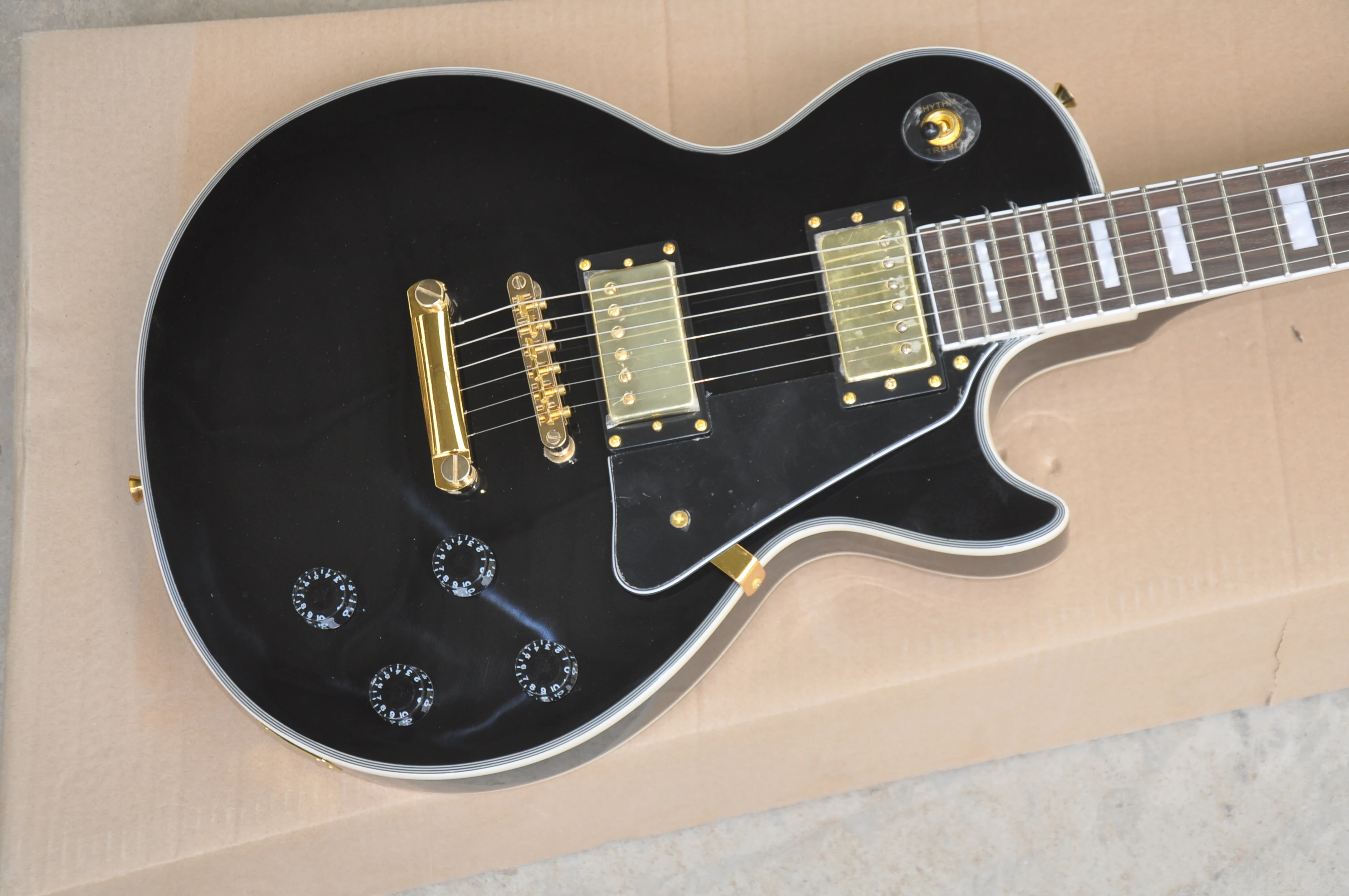 

Китайская фабрика по производству гитар изготовленный на заказ черный электрогитара клавиатура из древесины красных пород в наличии 62