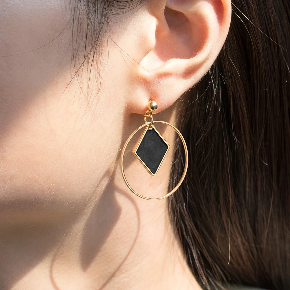 

NEW Korean Vintage Acrylic Earrings for Women Statement Geometric Drop Dangle Gold Earrings 2019 Fashion Metal Wedding Jewelry.