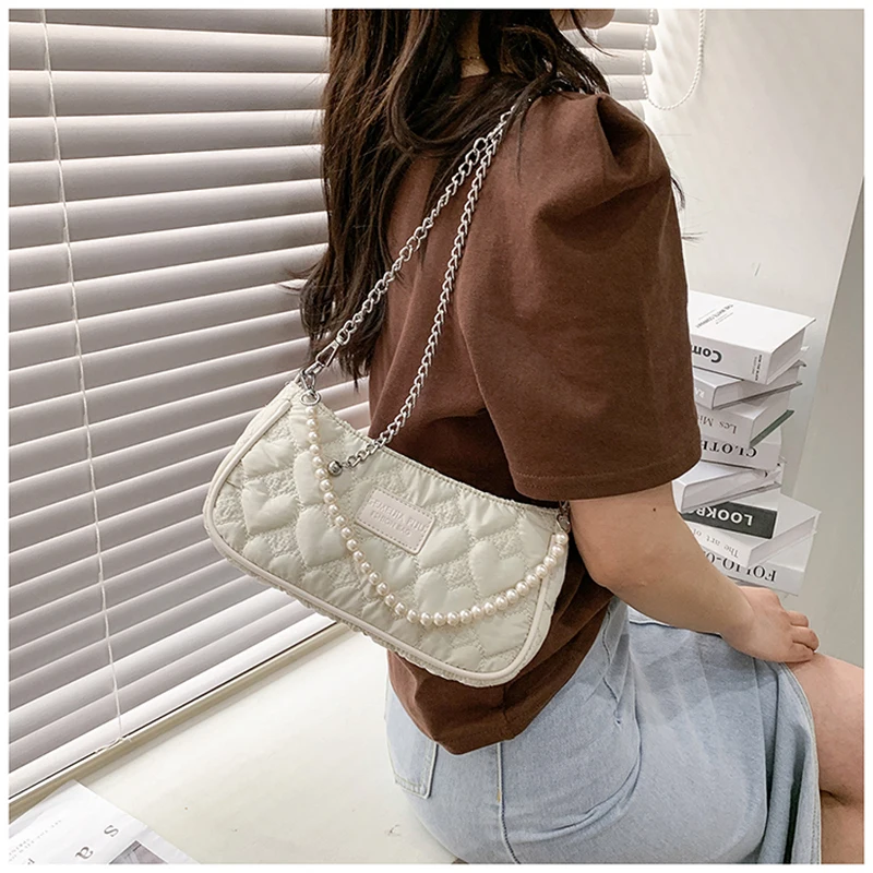 

High Quality Genuine Leather Heart-shaped Women Messenger Bag Solid Color Chain Pearl Shoulder Bag Student sac femme 2021