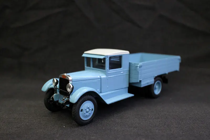 Классическая 1:43 шкала литья под давлением сплав Металл Винтаж русский грузовик миниатюрный моделирование статические Автомобили Модель дисплей коллекция
