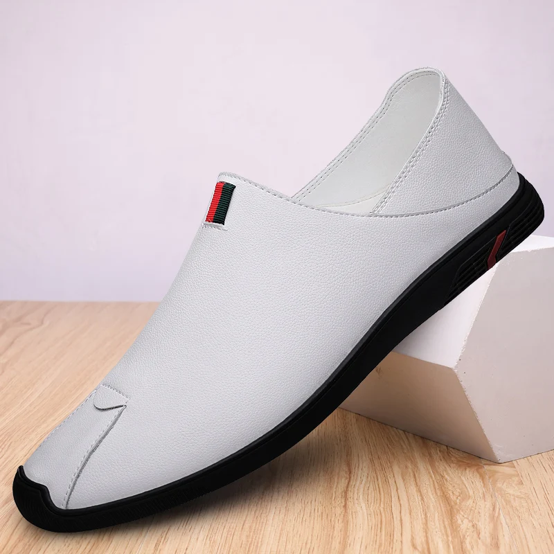 

Leather Men's Loafers Fashion Business Trend Slip-On Shoes Tassel Wedding Party Flat Shoes Moccasin Elegant Men Formal Shoes