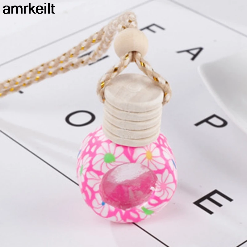 

One PC High grade car pendant Car Brooches Car Air Freshener Color car perfume bottle This product is an empty bottle