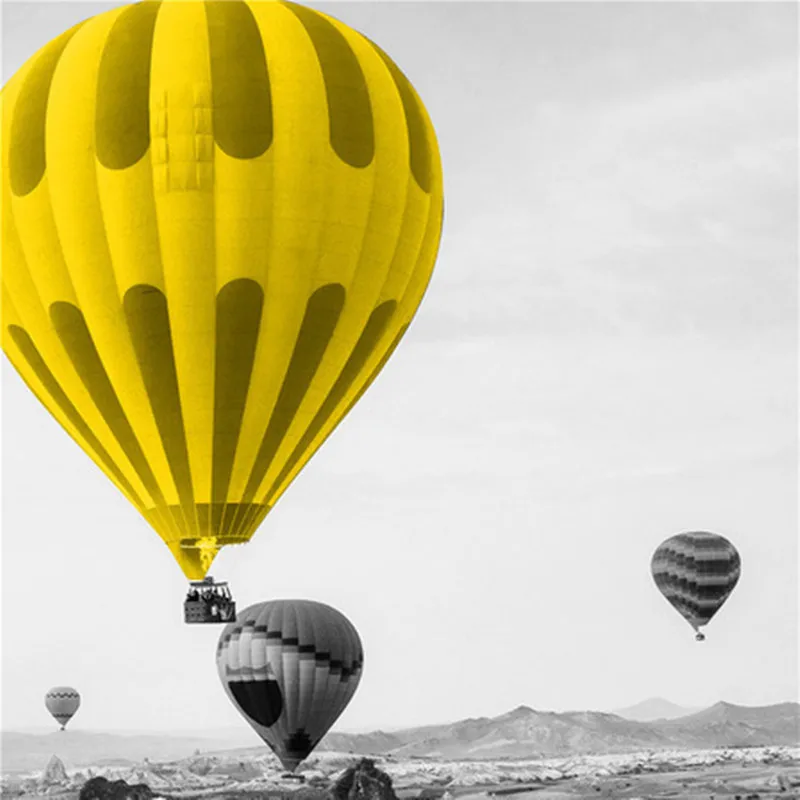 

Nordic Creative Decorative Picture Landscape Block Photo Poster Printing Yellow Balloon Bus Wall Arts Black White Painting Core