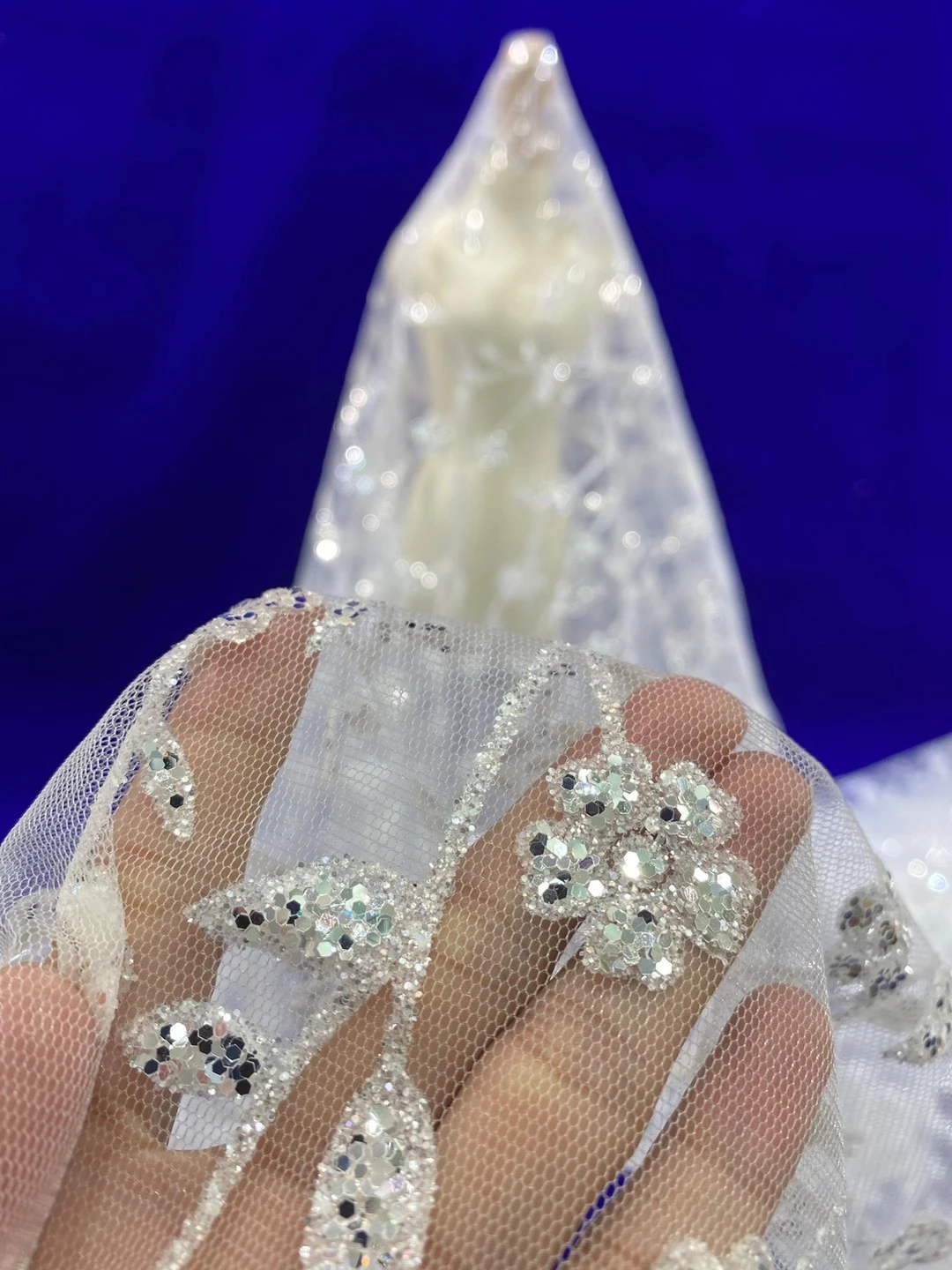 

Wholesale White Glitter Lace For Wedding Dress Fabric Fuchsia Shiny Sequin Lace Fabric For Evening Gown