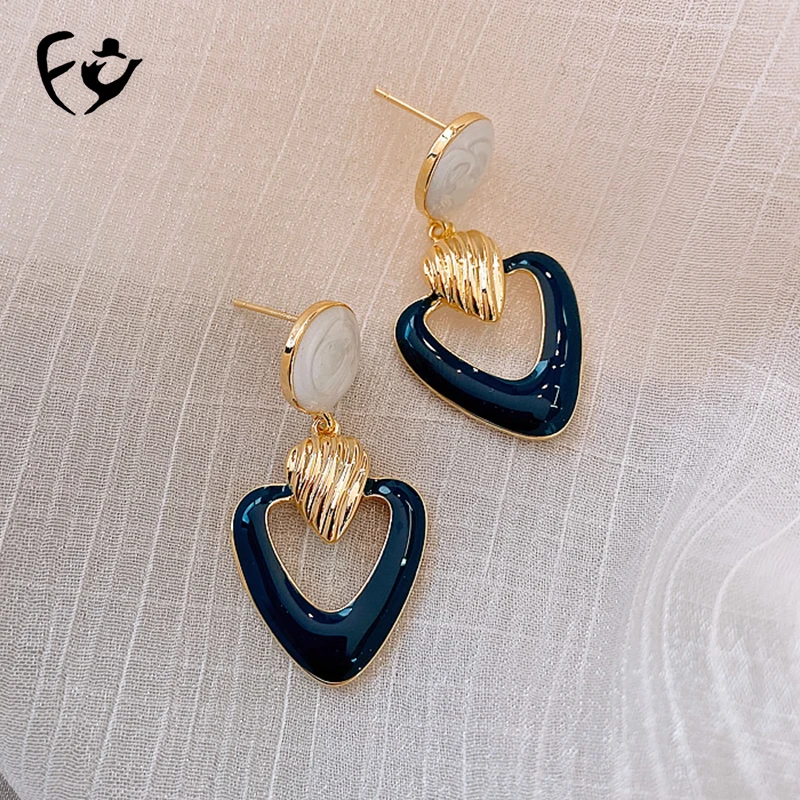 

Korean Retro 2020 New Trendy Internet Celebrity Temperament Exaggerated Hit Color Dripping Earrings Fashion Earring