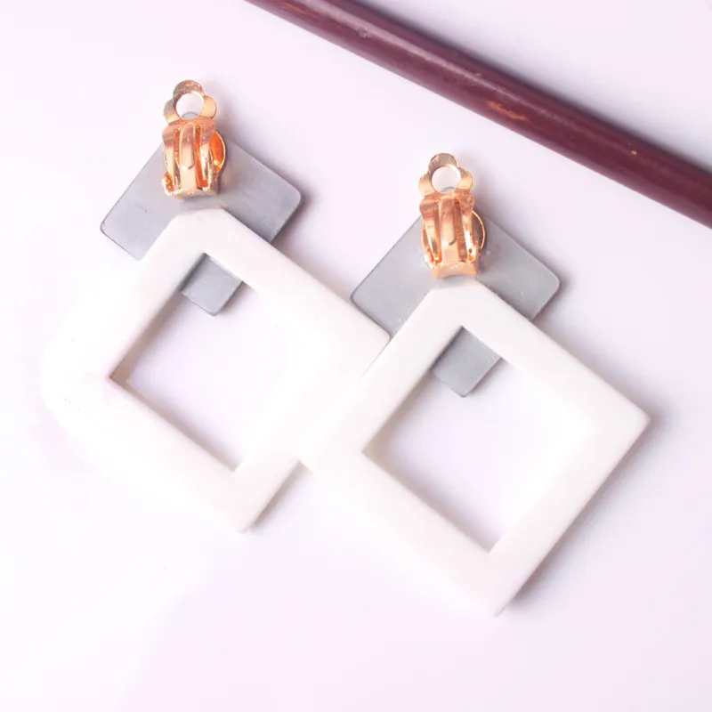 Женские серьги клипсы для ушей без прокола геометрические винтажные клипса