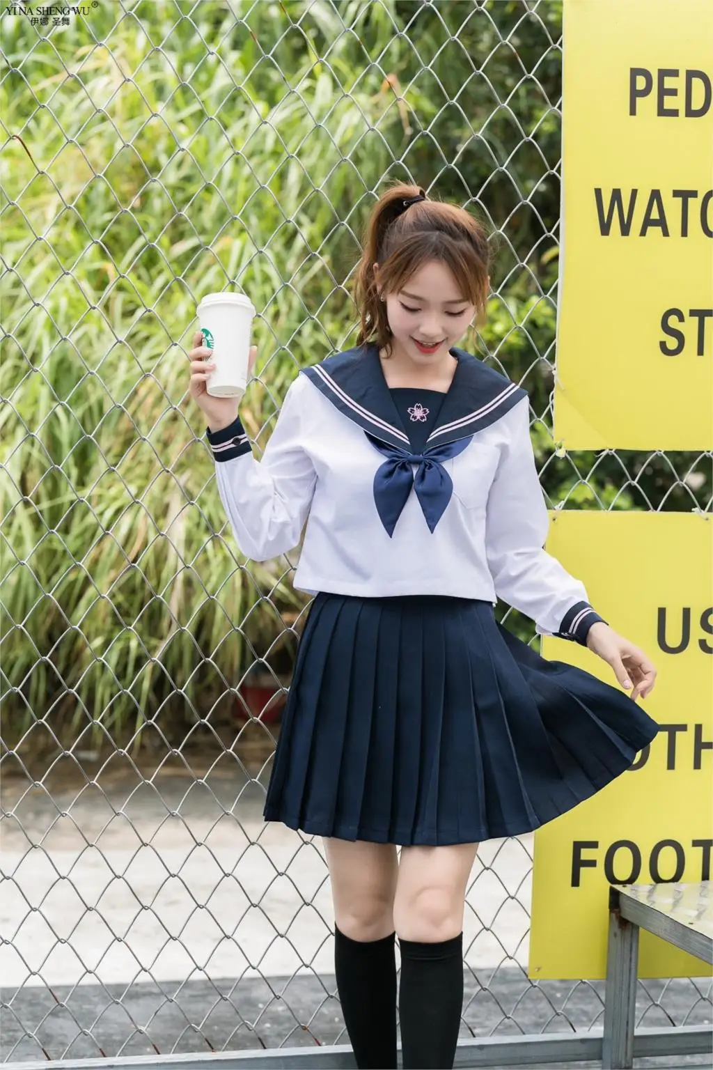 Комплект школьной формы для девочек Униформа с вышивкой в японском стиле модель