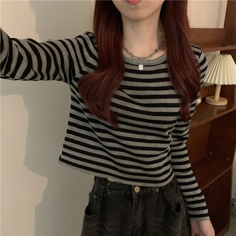 

Undershirt Women's Spring Autumn 2021 French Chic T-shirt Small Shirt Style Inner Wear Slimming Thin Short Top Rac