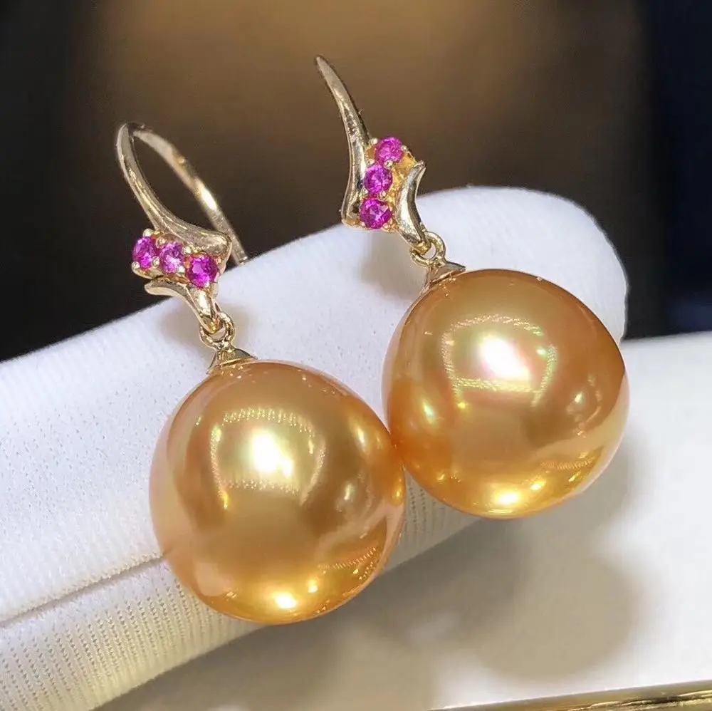 

Серьги-подвески из 18-каратного золота, с жемчугом, 10-11 мм
