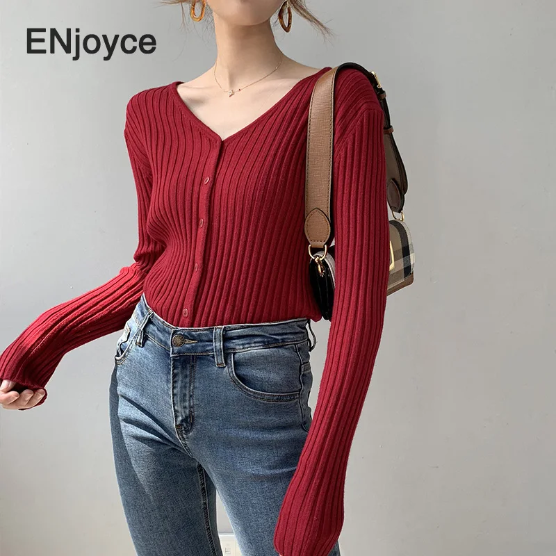 Женский трикотажный кардиган на пуговицах однотонный облегающий свитер в рубчик