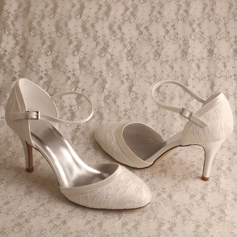 Летние женские босоножки цвета слоновой кости