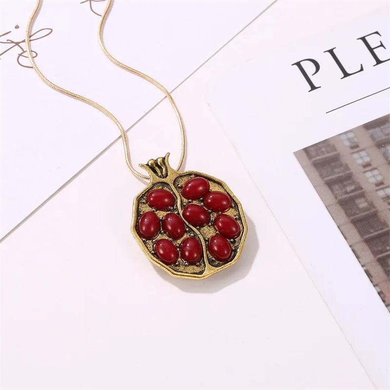 Женское Ожерелье длинная цепочка с натуральным красным гранатом Очаровательная