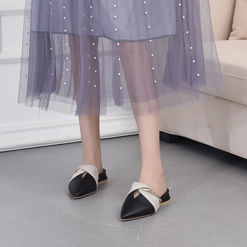 

Baotou half slippers women wear new summer fashion flat bottom wild color matching thick and pointed Z523