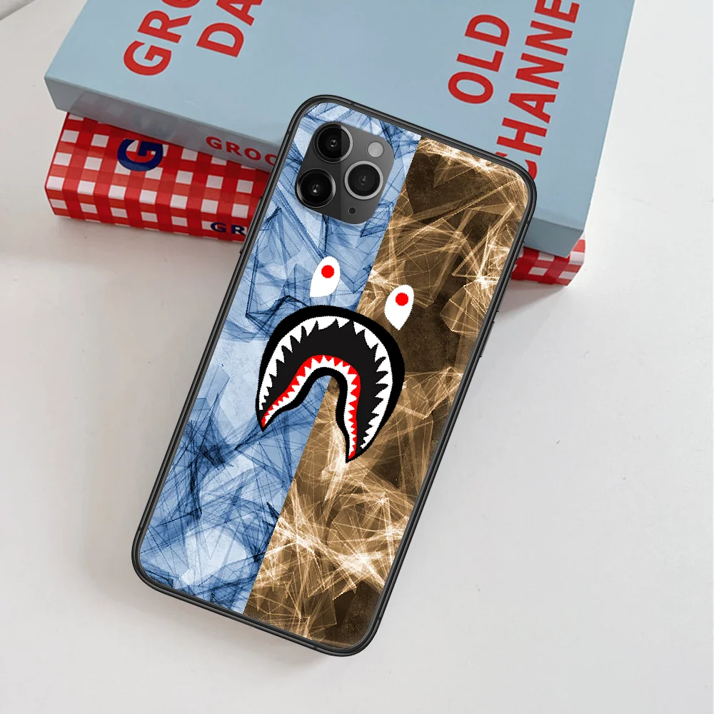 

Bepe Shark Trend Brand Phone Case For IPhone 4 4s 5 5S SE 5C 6 6S 7 8 Plus X XS XR 11 12 Mini Pro Max 2020 black Cover 3D