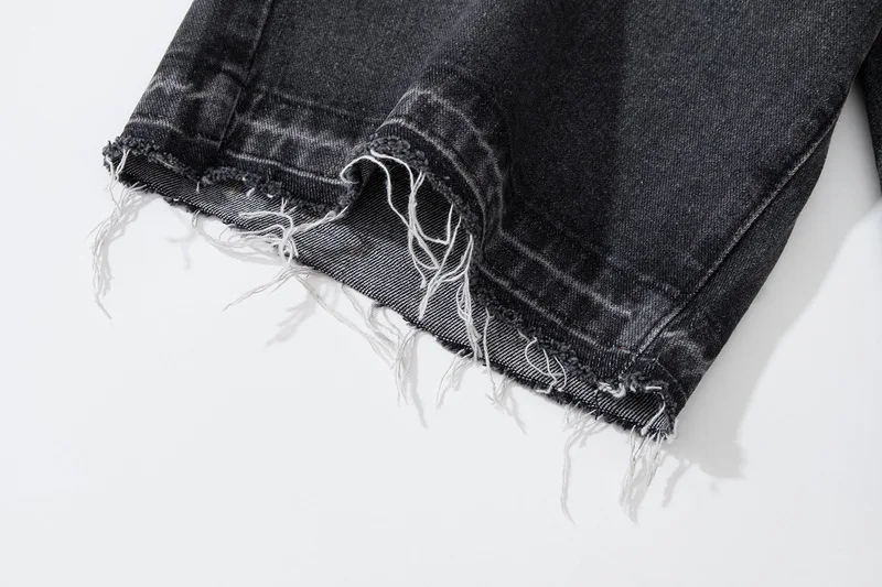 

UNCLEDONJM Letter print jeans for men Distressed Knee Length baggy jeans hip hop shorts for men kpop clothes jean shorts S110