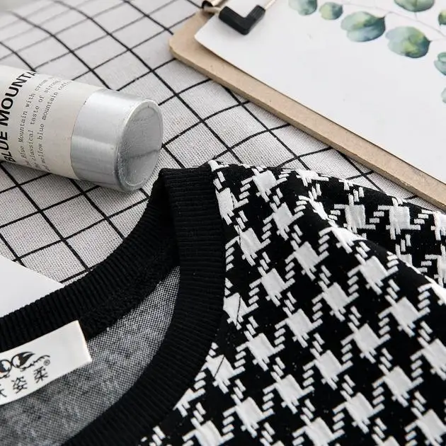 

2021 Fashion T-shirt Spring and Summer Short-sleeved T-shirt Women Korean Loose Houndstooth Plus Size Women's Casual Top