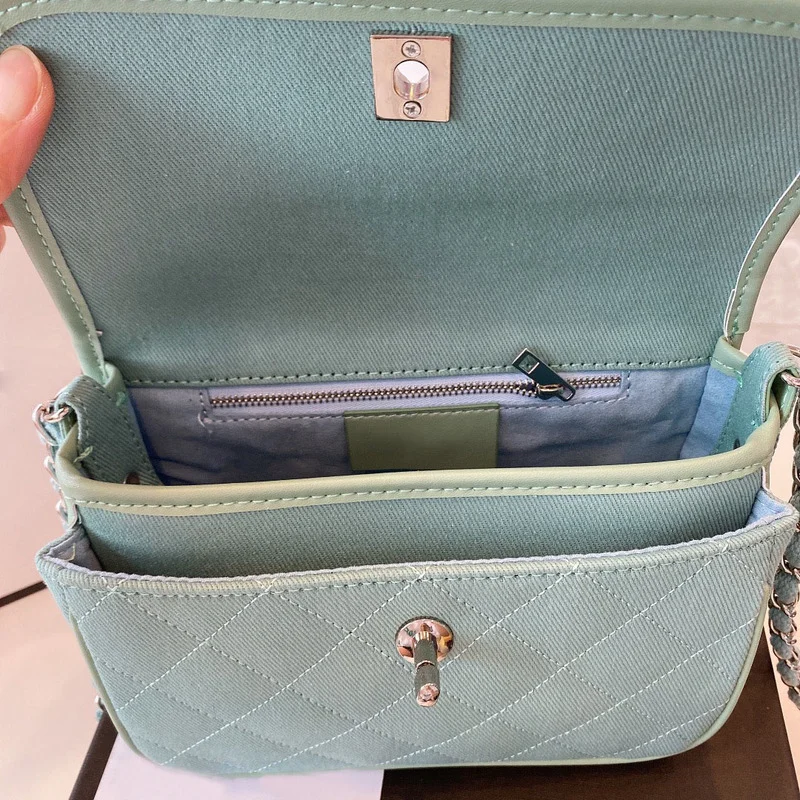 

101061 2021New women's fashion saddle bag chain bag slant span bag