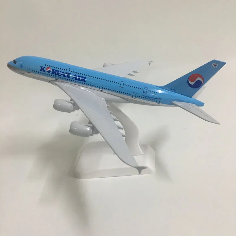 Модель самолета JASON TUTU 20 см Корейская модель модели Airbus A380 1:300 металлическая