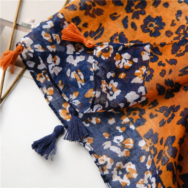 

2021 New Spring Women Cotton Scarf Flower Print Summer Beach Pashmina Hijab large Shawls Wraps Female Foulard Bandana Echarpe