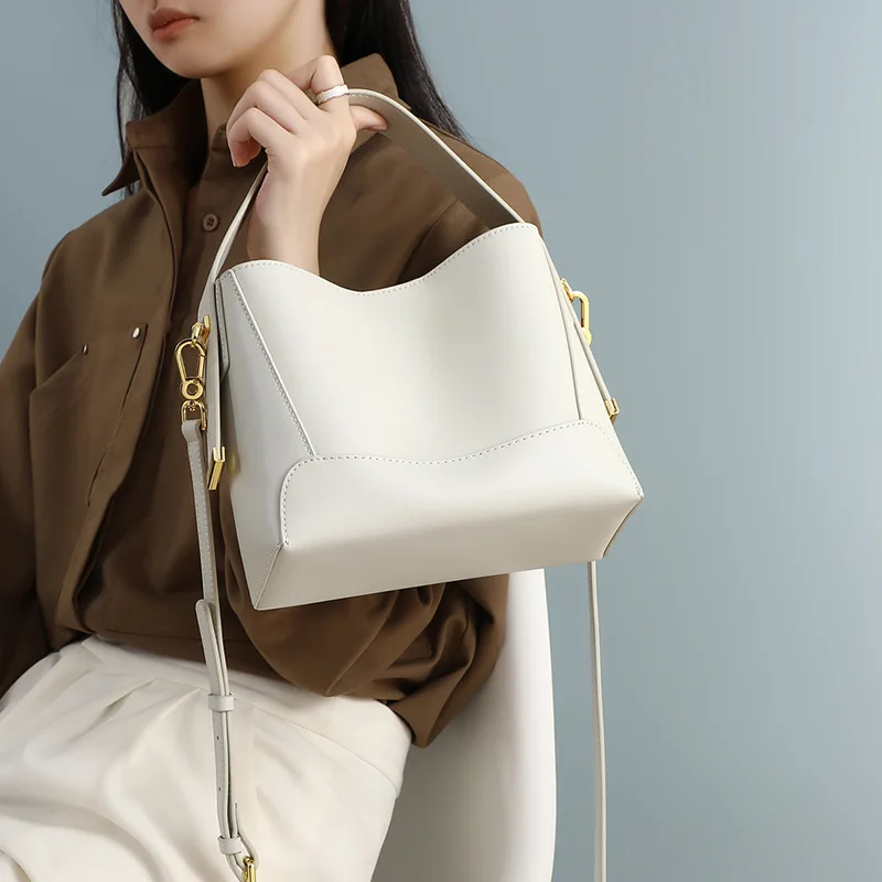 Сумка-мешок для женщин, модные мягкие сумки из 2023 натуральной кожи,  классическая женская сумка на плечо, Новая высококачественная сумка через  плечо | AliExpress
