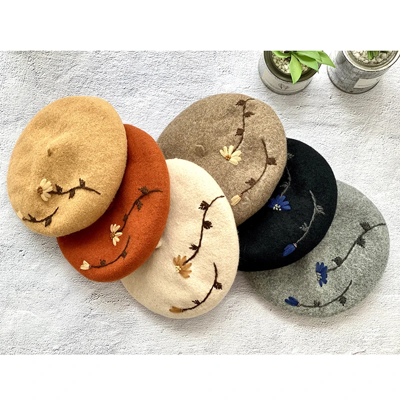 

VISROVER Solid Color winter 100% wool winter beret For woman wool Daisy winter hat solid color top quality Women Boina Gift