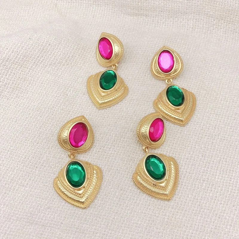 Новые Серьги с драгоценными камнями в форме сердца золотые Винтажные серьги для