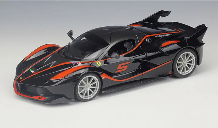 Bburago литая под давлением модель спортивного автомобиля FXX K EVO 1:18 из металлического сплава Высокая симуляция автомобилей с базой Игрушки для мальчиков подарки для мальчиков