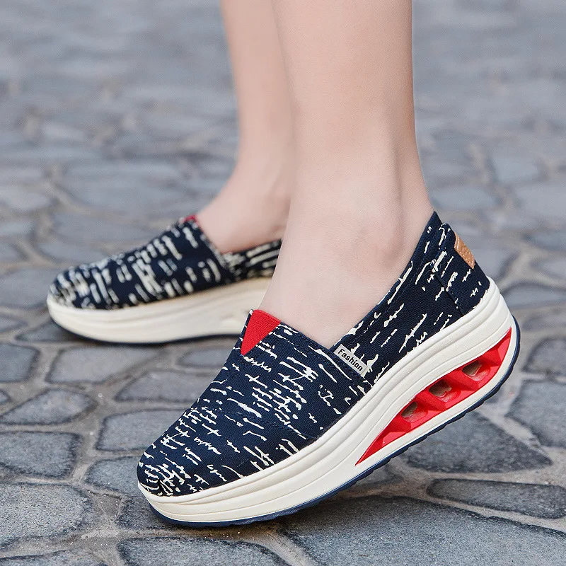 

Women's canvas shoes fashionable soft light rocking shoes