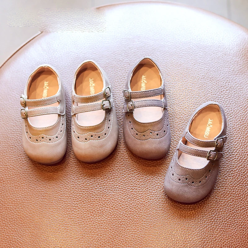 Весенняя детская обувь принцессы Детская с перфорацией типа броги Черная Обувь из мягкой кожи на плоской