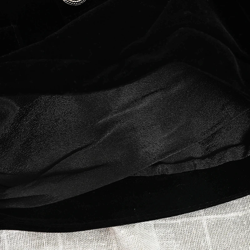 Женские весенне осенние бархатные шорты MUMUZI с высокой талией универсальные